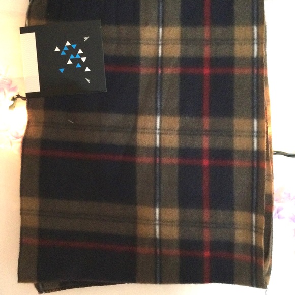 - Womens tru fit scarf . New - Picture 5 of 6